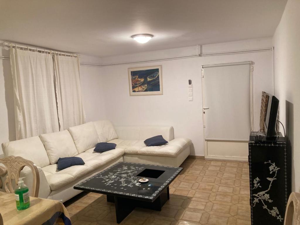Lenia'S 1 Daire Artemida  Dış mekan fotoğraf